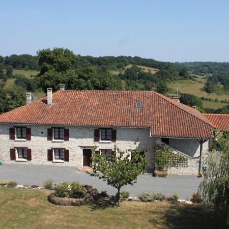 Gite Vallee Magique Panissaud Le Grand-Madieu Exterior photo